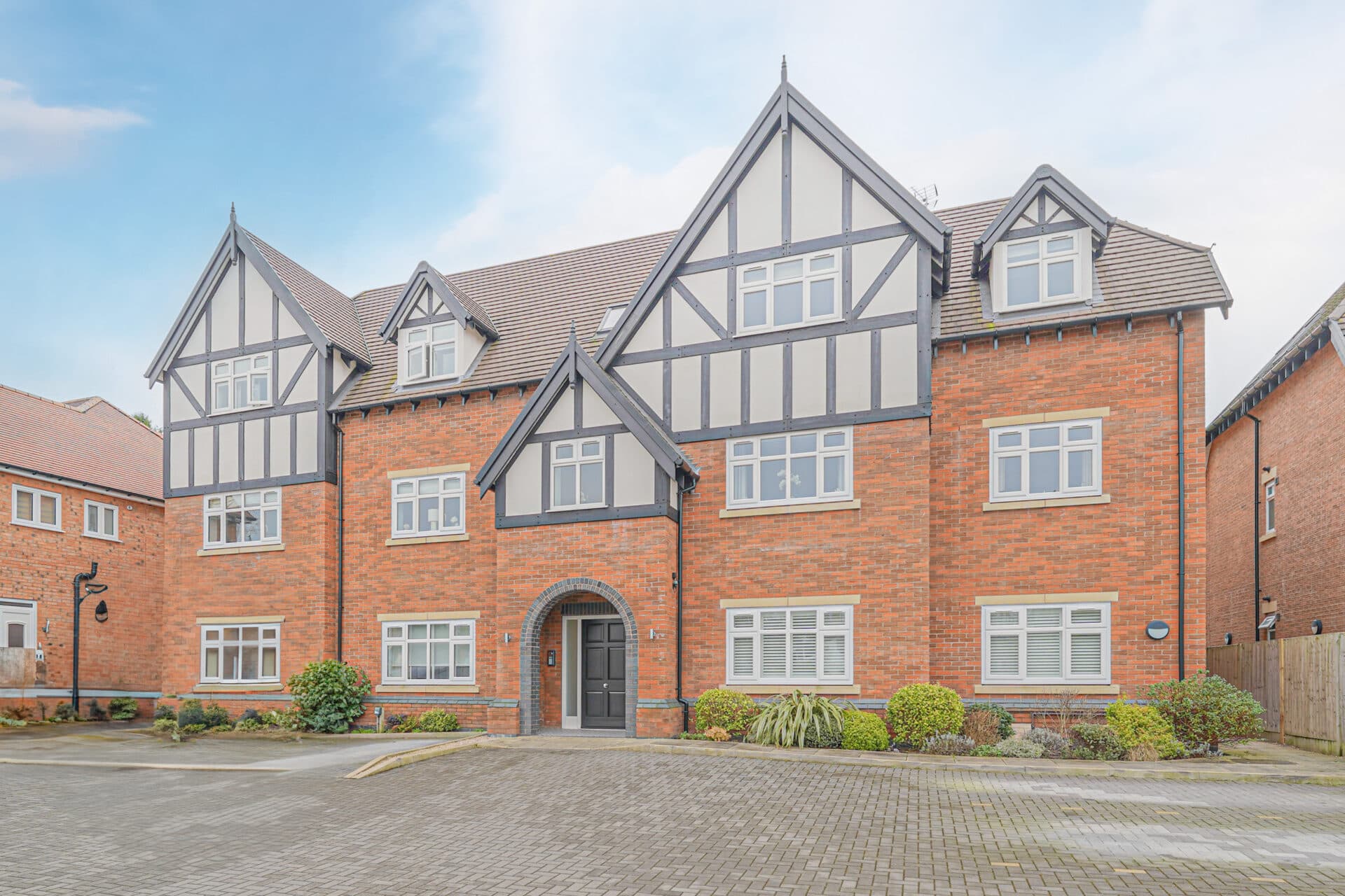 Apartment 1, Fairway Lawns, Solihull, 48 Dove House Lane, B91 2GG