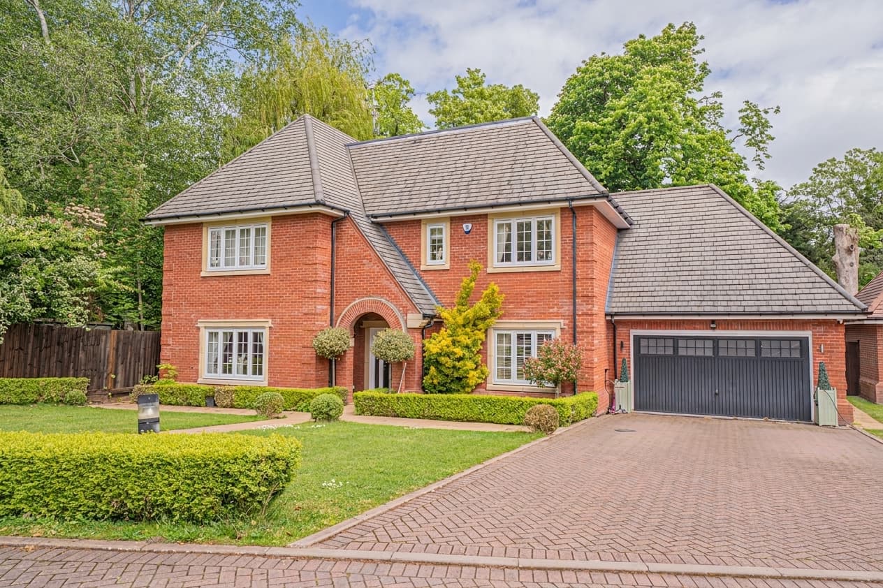 Temple Gardens, Dorridge, Solihull, Solihull, B93 8LT
